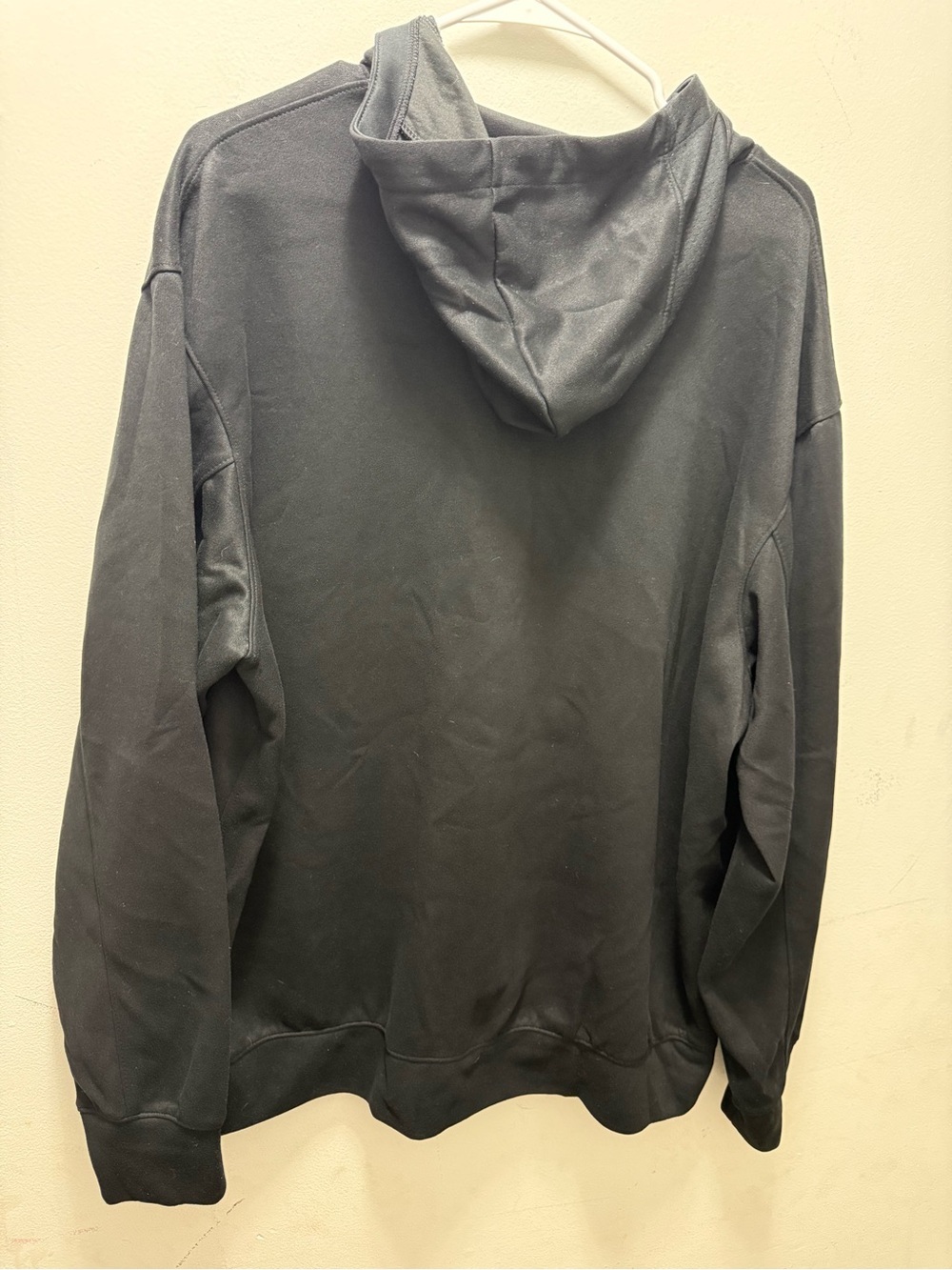 Nike Dri-FIT Black Performance Tee - Picture 3 of 3